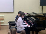 Весенний концерт юных пианистов