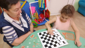 Играем в шашки