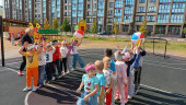 Физкультурное занятие на прогулке