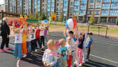 Физкультурное занятие на прогулке