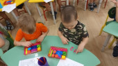 Занятие по математике. Геометрические фигуры. Цифра 3.