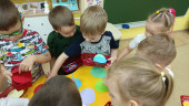 Поделки и рисунки к Новому году