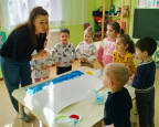 Рисуем море воздушными шарами