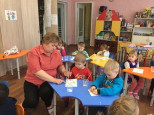 НОД В 1 МЛАДШЕЙ ГРУППЕ.АППЛИКАЦИЯ "ВЕТКА МИМОЗЫ"