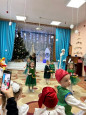 НОВОГОДНИЙ УТРЕННИК В МЛАДШЕЙ ГРУППЕ "ГНОМИКИ"