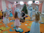 Новогодний утренник