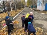 "Кто привык трудиться, тому без дела не сидится" (трудовые будни ребят)