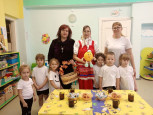 Путешествие по сказке "Колобок" интегрированное  физкультурно-познавательное занятие