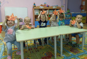 Пластилиновые заплатки для осенних листочков