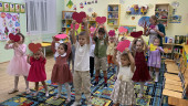 Поздравляем милых мам