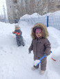 Мы зимой не скучаем - дружно, весело играем!