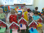 Городок  из  заснеженных  домиков 