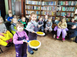 "Собирайся, народ, в гости Масленица ждет ..." 