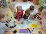 Весёлые зимние каникулы во 2 младшей группе «Сказка» 