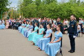 В школе №18 отгремел кадетский бал