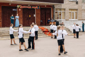 В школе №18 отгремел кадетский бал
