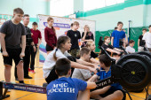 Школьная гребная лига