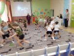 Тематическое развлечение "Мы - космонавты"