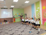 Тематическое развлечение "Мы - космонавты"