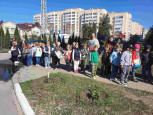 "Экскурсия к стелле воинской доблести с возложением цветов"