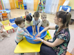 "Вы слыхали о воде? Говорят, она везде!"