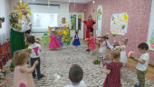 Весенний праздник 