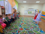 Дед Мороз в гостях у малышей