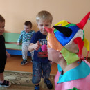 В гости клоун приходил, нас всех повеселил!