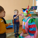 В гости клоун приходил, нас всех повеселил!