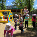 Лето красное пришло - смех и радость принесло!