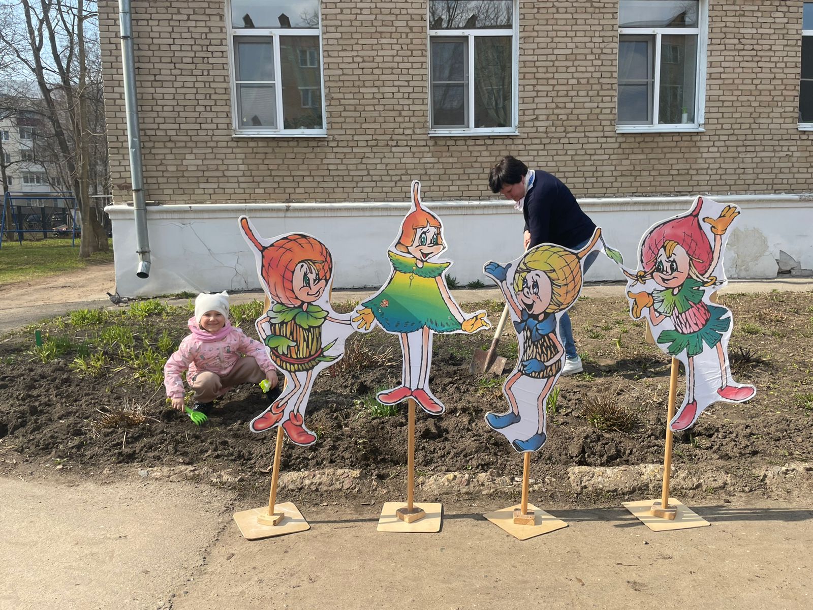 https://50e33e47-2f49-423c-a2b7-6b9b6d20fdca.selstorage.ru/ladushki8sp_759/fm/3.jpg