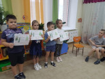 Агитбригада "Не рубите ёлочки ради Нового года" в рамках проекта "Елочка, живи!"