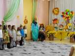 Осенний праздник" Сказка осеннего царства" в подготовительных группах