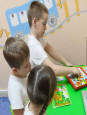 Русские народные традиции в сказках. Развитие темпо-ритмического  восприятия.