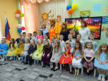 Праздник "Золотая осень и Непогодушка" для старших групп