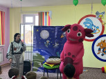 Музыкальное развлечение "Космонавтики в гостях у Лунтика".