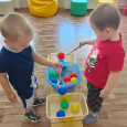Игры с разноцветными мячами