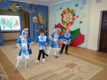 Утренник на тему :"                              Особенно красиво осенью в России!"