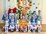 Утренник на тему :"                              Особенно красиво осенью в России!"
