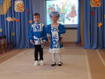 Утренник на тему :"                              Особенно красиво осенью в России!"