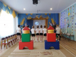 Физкультурно-познавательное развлечение на тему: "Школа юных космонавтов."