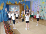 Физкультурно-познавательное развлечение на тему: "Школа юных космонавтов."