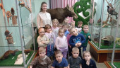 Ребята средней группы "Почемучки" сегодня побывали на выставке в музее