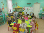Ребята поздравили своих пап с Днём отца