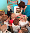 Во второй младшей группе №3 «Берёзка» прошло развлечение «В гости к бабушке Забавушке»