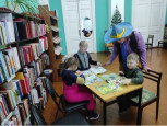 "Поход в библиотеку"
