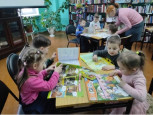 "Поход в библиотеку"