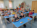 Занятия, творчество (аппликация, лепка, рисование) моих детей.