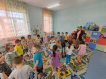 а «К сожаленью, день рожденья только раз в году» 