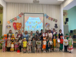 Работа с одаренными детьми. Конкурс театральных постановок "Любимые сказки"